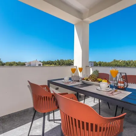 Marilu Luxury * 드라게