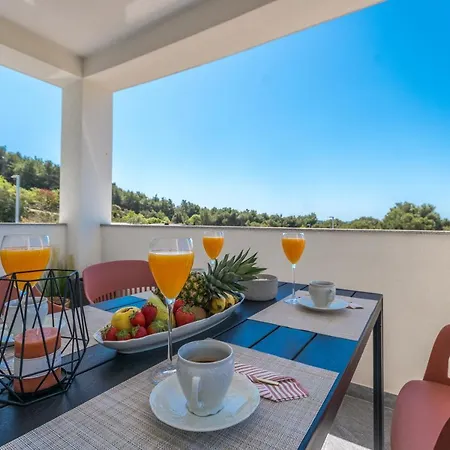 Marilu Luxury
