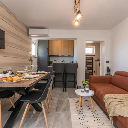 Marilu Luxury דירה *