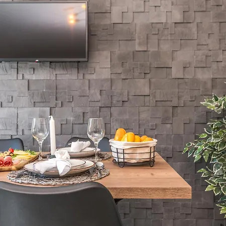 Marilu Luxury דירה