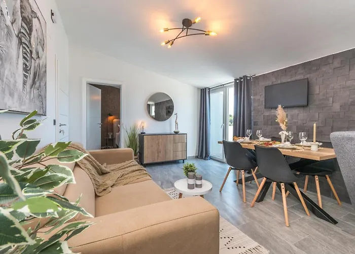 Marilu Luxury
