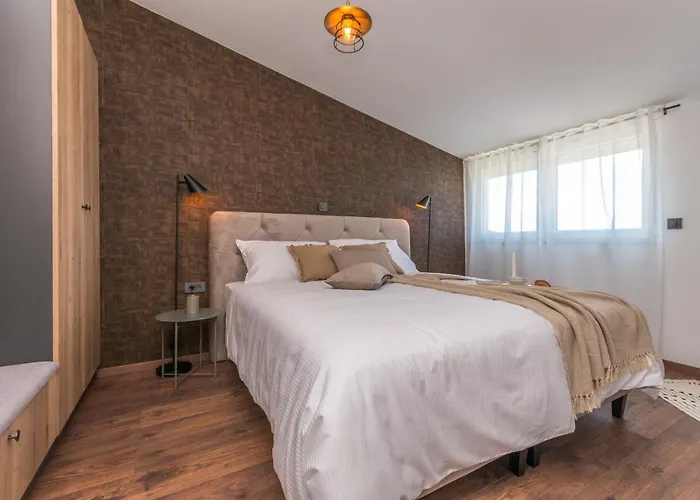 Marilu Luxury *